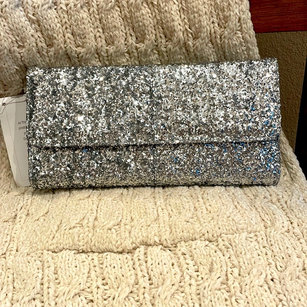 NWT Thirty-One City Lights Glitter Clutch